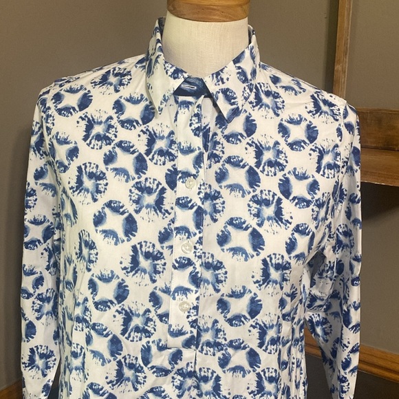 Chico’s blue & white tie dye long sleeve 1/2 button down tunic size 4 - Picture 3 of 7